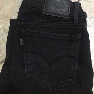 Levi’s 710 Skinny Jeans